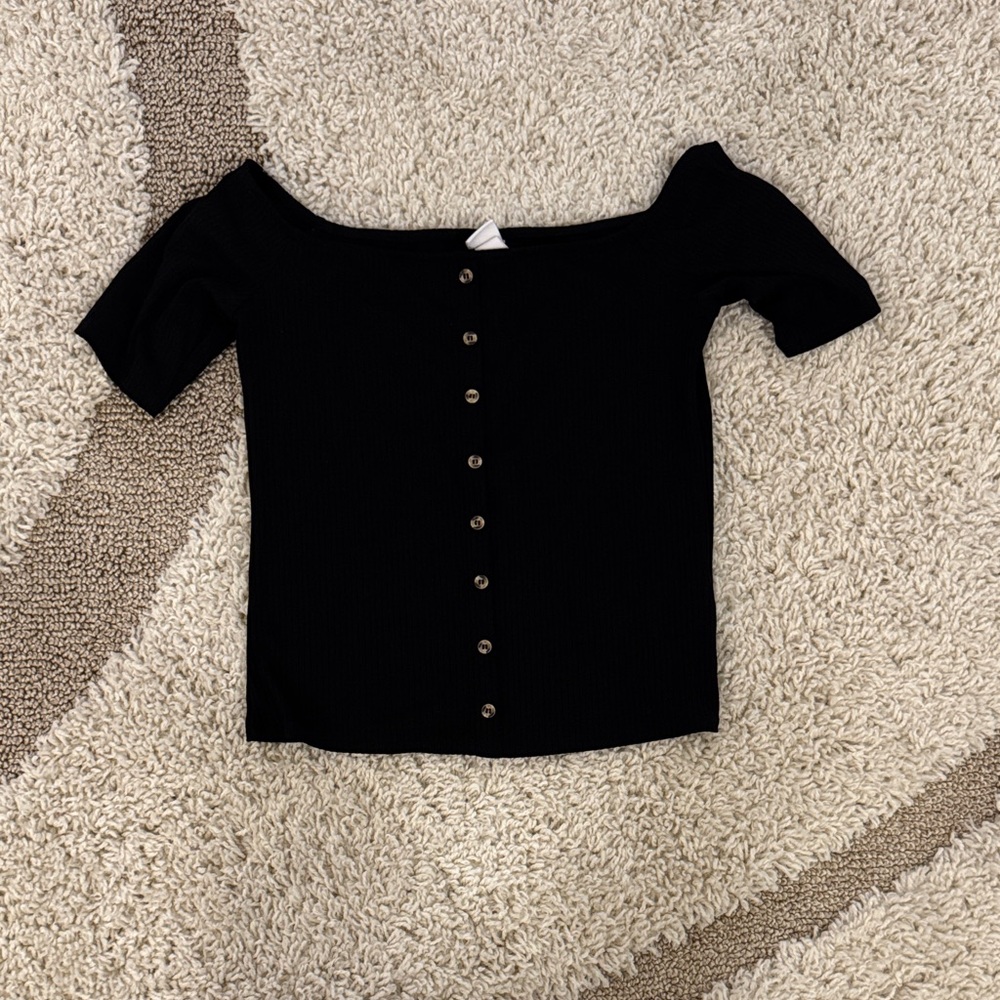 H&M Black Off-Shoulder Buttoned Blouse